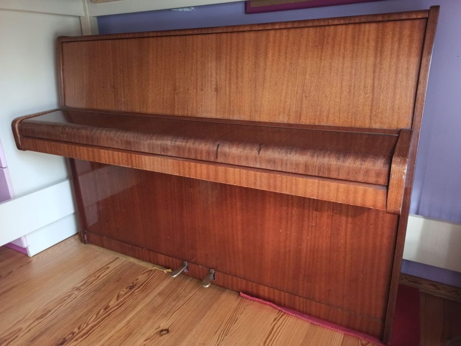 Pianino Legnica świetne do nauki gry