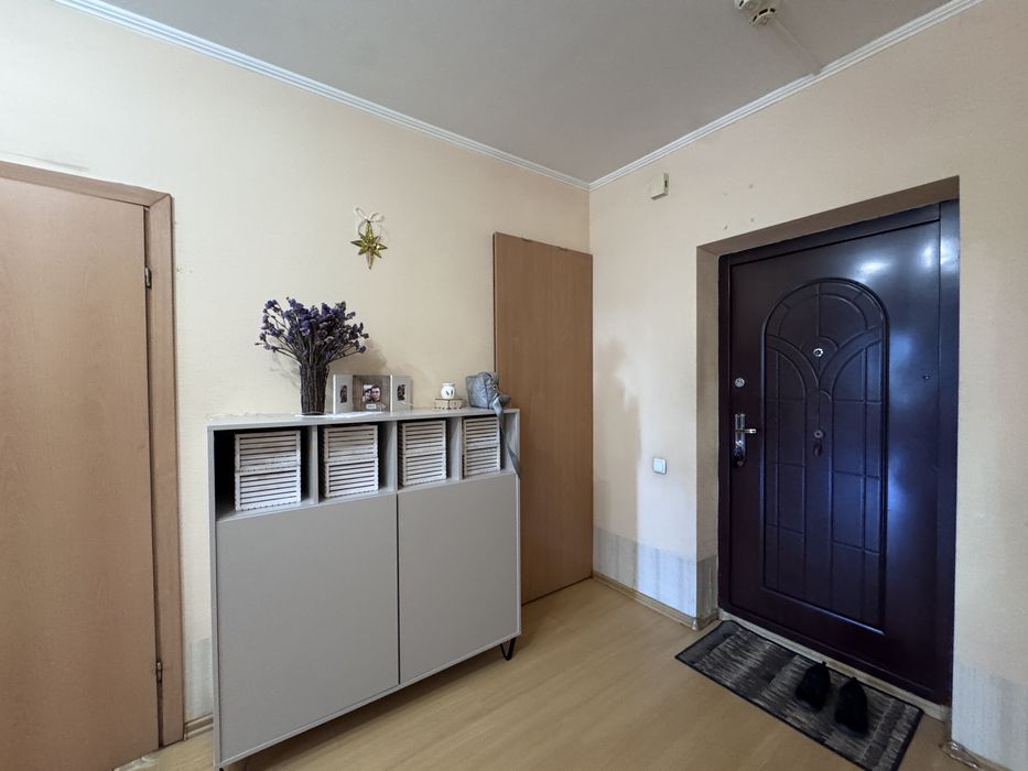 Простора 1к квартира 60м2