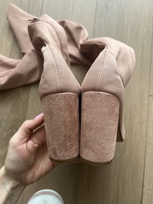Високі чобітки Bershka