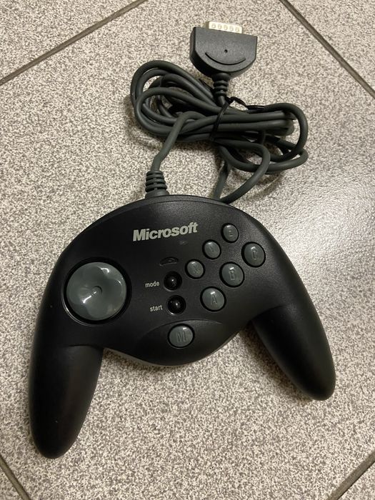 Microsoft SideWinder Game Pad Pro