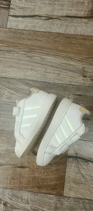 Кросівки ,кеди Adidas 24 р.