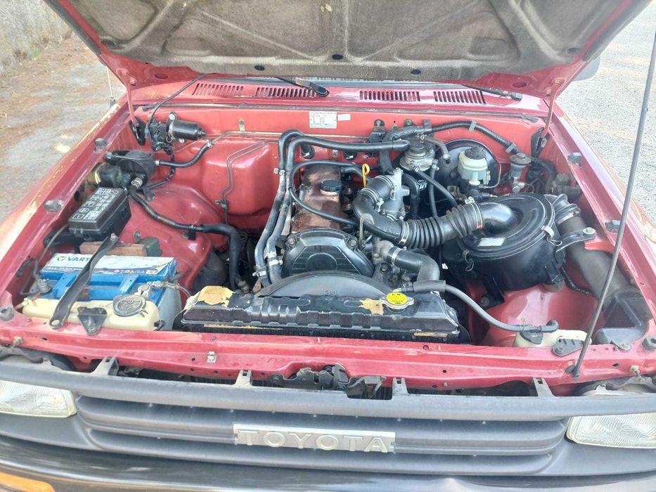 Toyota Hilux 2.4D