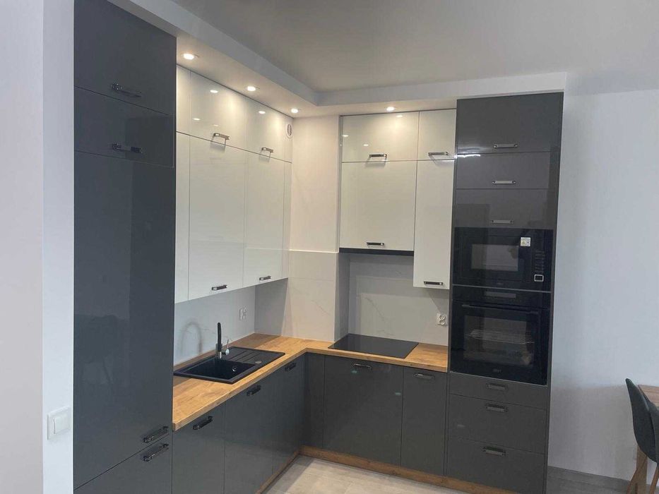 dwupokojowy apartament z widokiem na jezioro