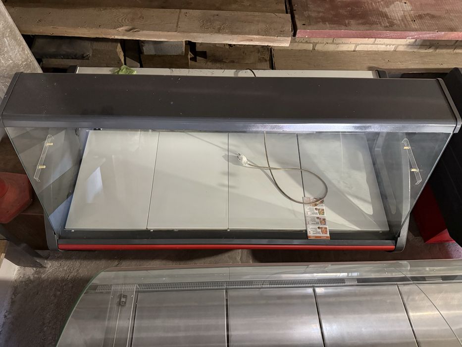 Холодильник вітрина