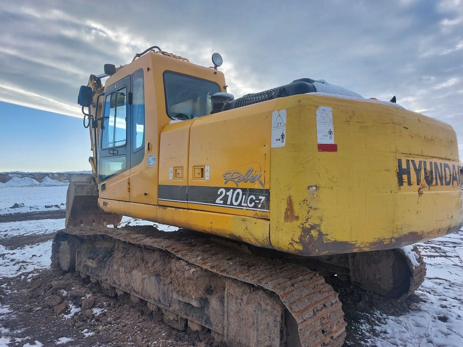Екскаватор Hyundai ROBEX 210LC-7