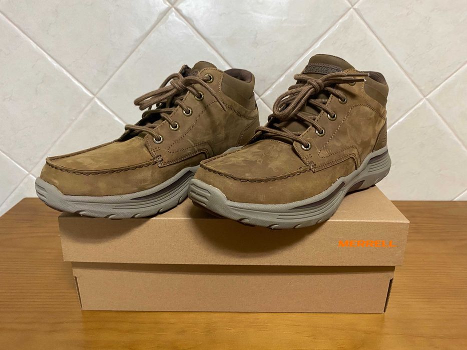 Botas Skechers pele pessego - Nº42