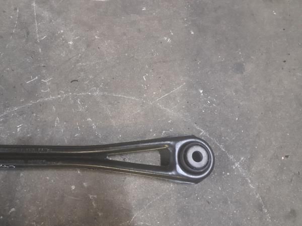 Braço de suspensão trás direito AUDI Q7 (4L)