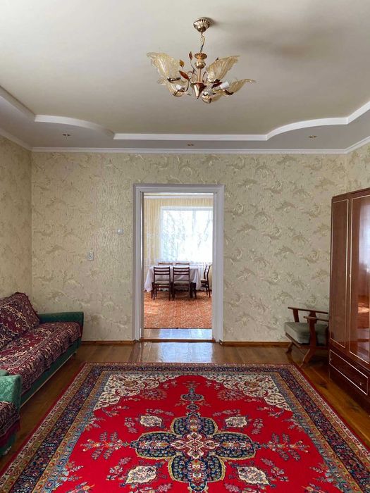 (3) Продам гарний добротний будинок в м. Немирів 0925