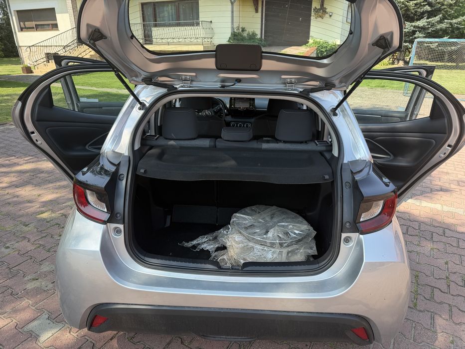 Toyota Yaris MY 22