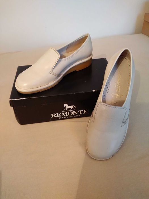 Skórzane buty marki Remonte r. 4 1/2  24,5 cm