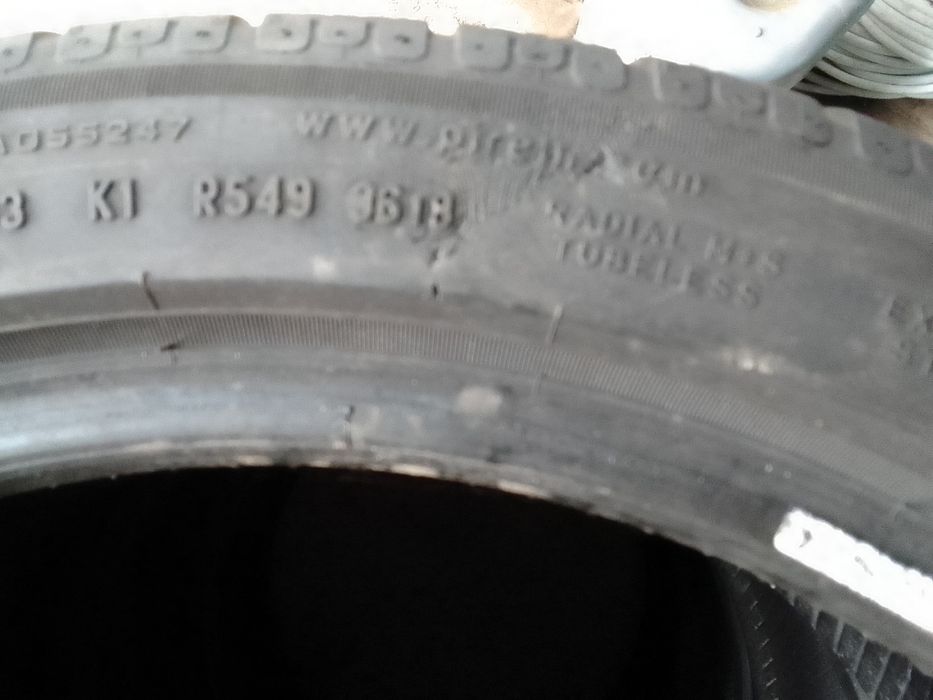 Cena za 4 Opony zimowe 225/45r18 PIRELLI