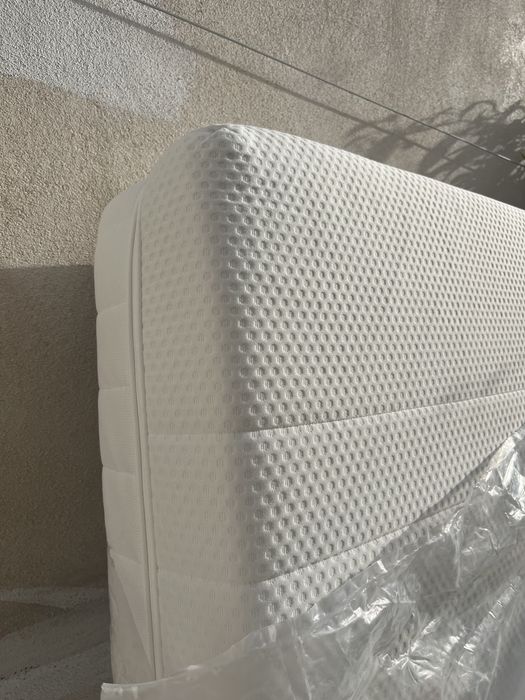 Colchão Ikea Akrehamn 160x200
