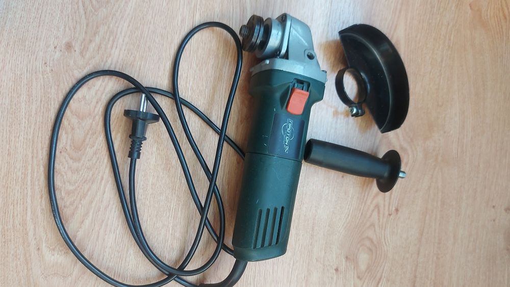 Кутова шліфувальна машина, болгарка Протон МШУ 125/750