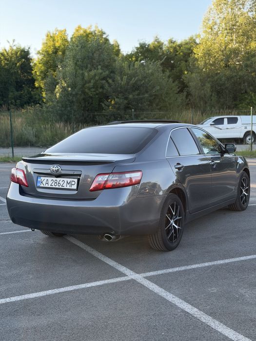 Toyota camry 40