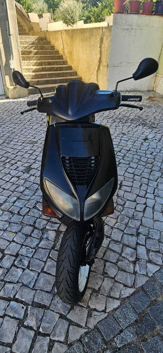 Peugeot Speedfigther 50cc revisionada em bom estado pronta a andar ideal para cidadinos com consumos baixos