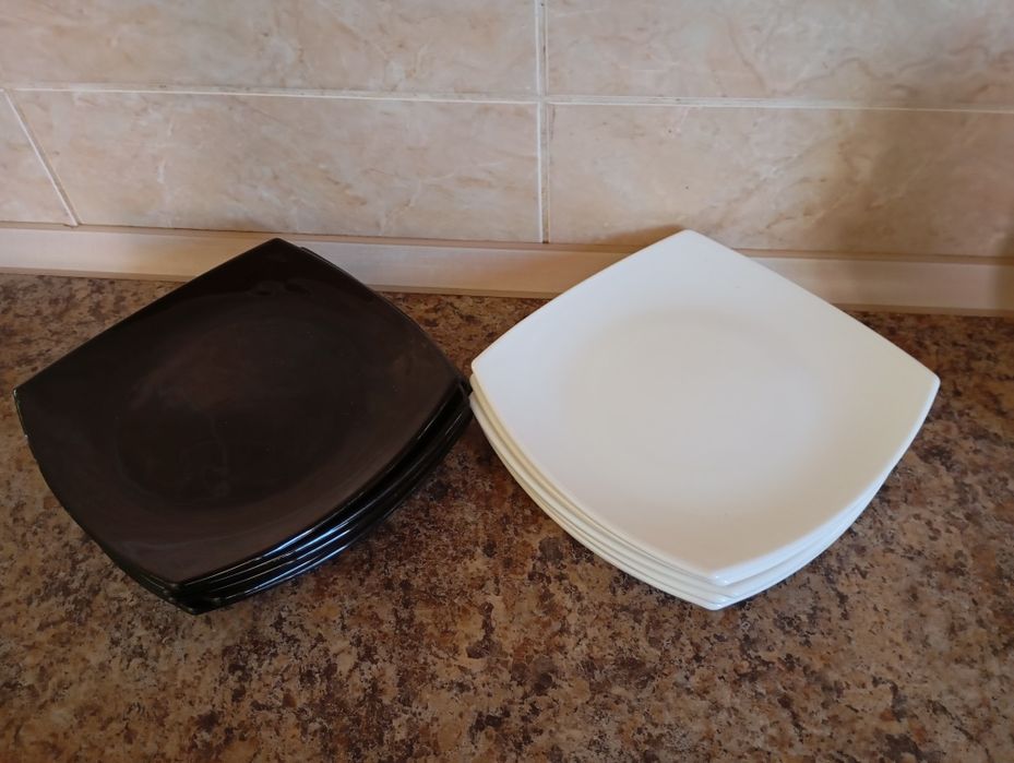 Розпродаж посуду