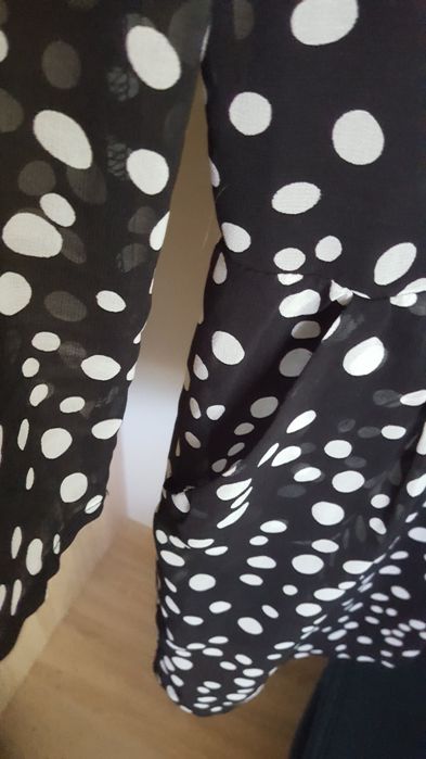 Sukienka tiulowa czarna w grochy Bershka r.36/S
