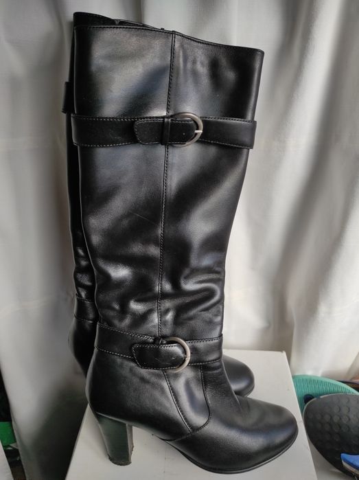 Botas , botins de senhora