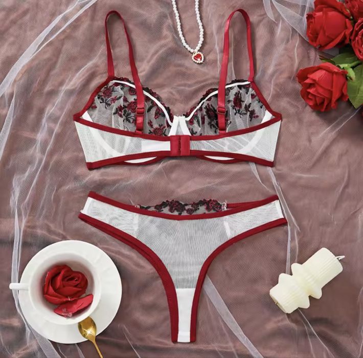 Комплект жіночої білизни