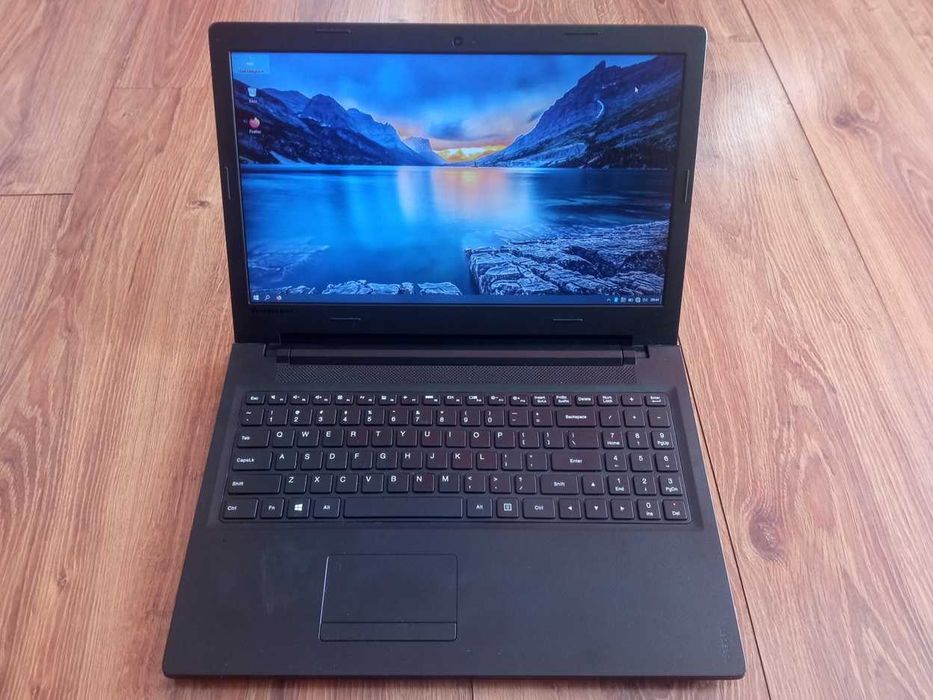 Laptop LENOVO procesor i3 8GB RAM SSD 240GB 15.6" Windows 10 do internetu nauki.
