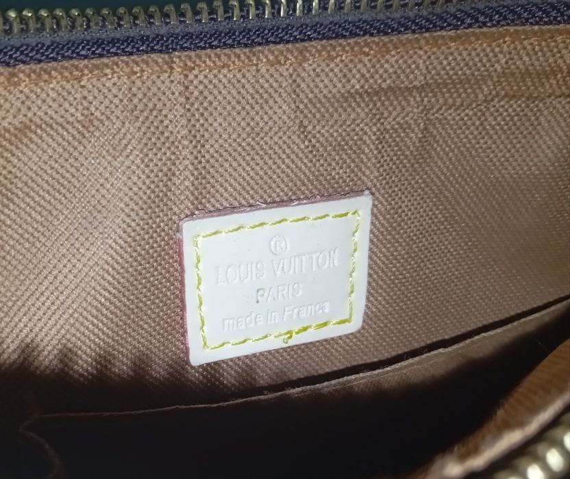 Torebkę Louis Vuitton Odéon PM