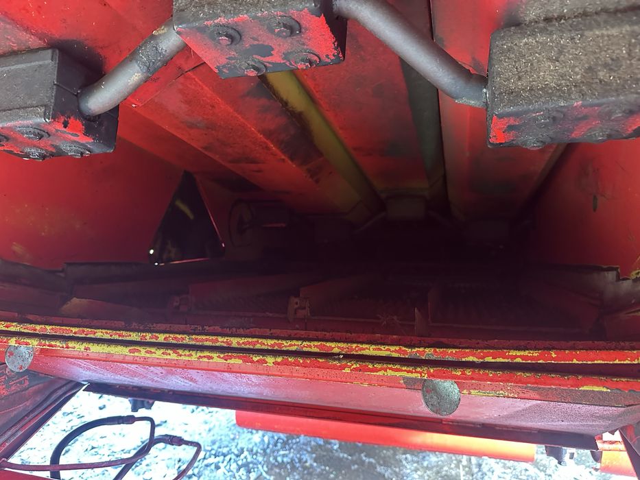 Комбайн зернозбиральний Massey Ferguson 430