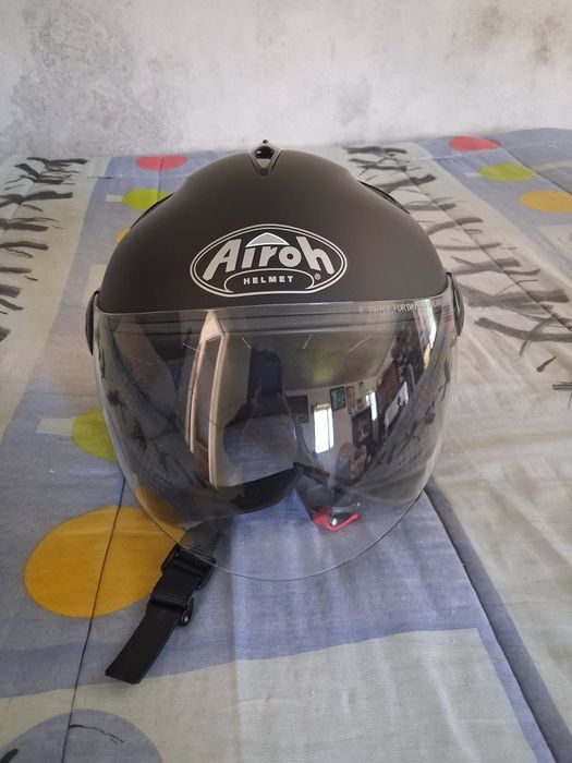 Vendo capacete novo tamanho XL