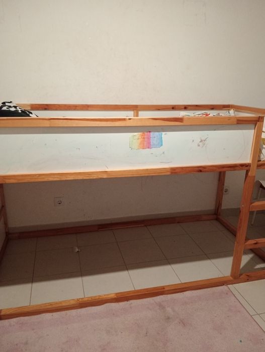 2 Camas de corpo e meio para crianças