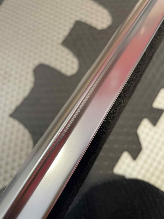 Reling dachowy lewy Vw Passat B8