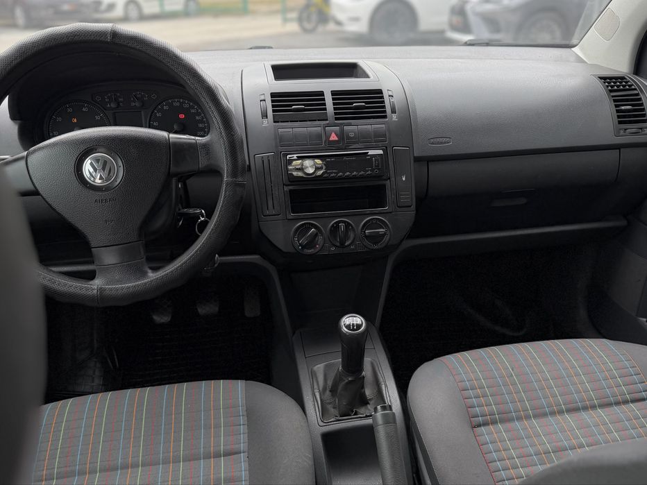 VOLKSWAGEN POLO 2007 року, 1.4 бензин, механіка, передній привід.