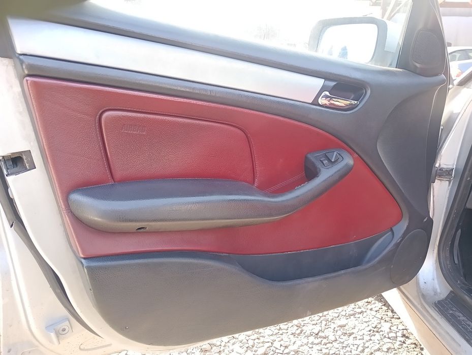 BMW E46 skóra skórzane fotele czerwone czerwona boczki kanapa fotel