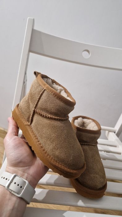 Buty śniegowce zimowe ocieplane botki wełniane typu ugg
