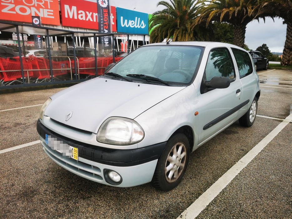 Renault Clio Van 1.9d (2 Lugares) de 2000