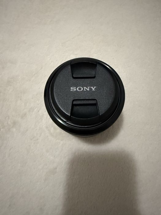 Objetiva Sony FE 28-70mm f/3.5-5.6 OSS – Lente Kit