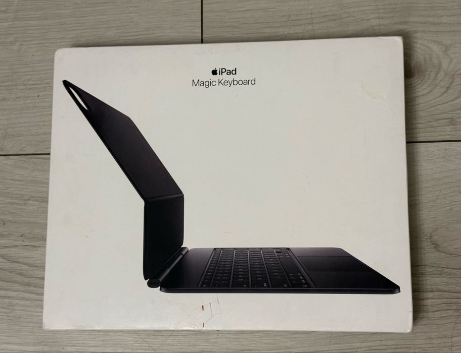 Apple iPad Pro 13 Magic Keyboard