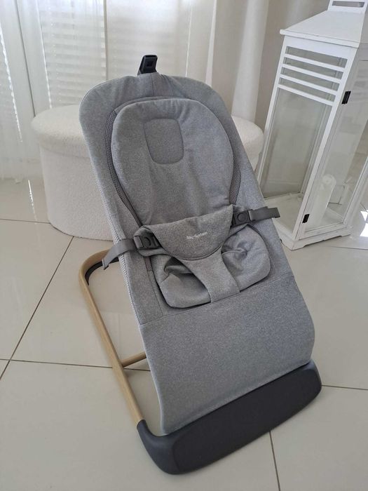 Leżaczek bujaczek 2w1 z wkładką Moby-System LILY – szary