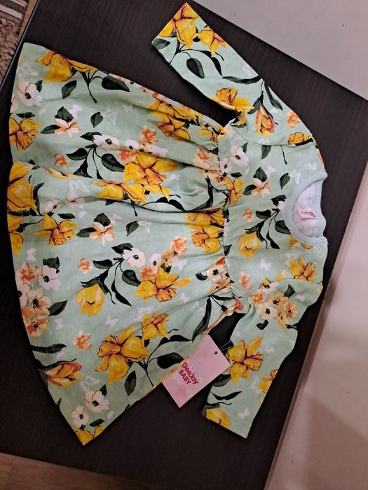 Продам сукенку для маленької красуньки