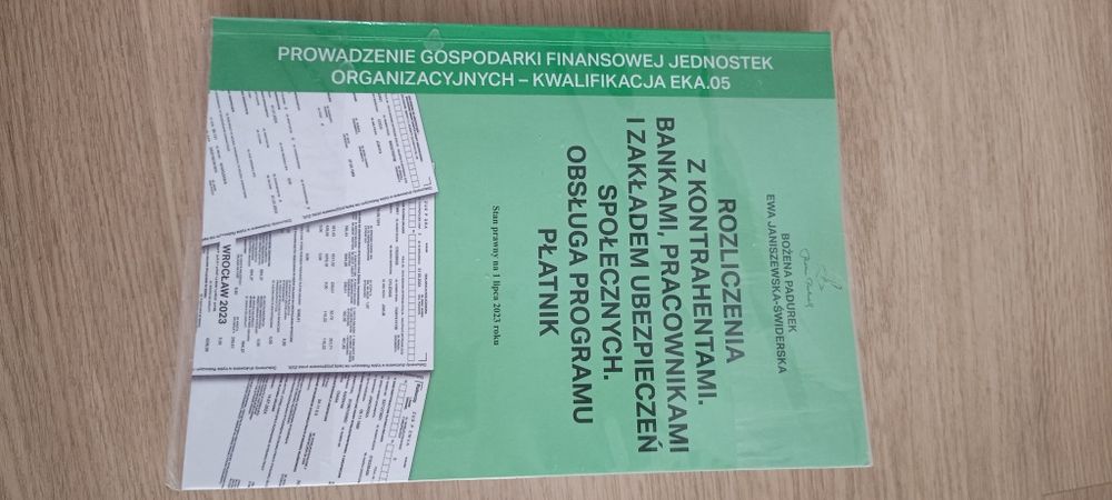 Rozliczenia z kontrahentami, bankami. Padure stan idealny.