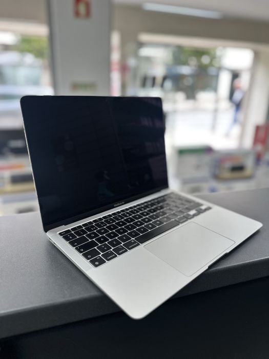Macbook Air 2020 M1 ( 24 meses Garantia )