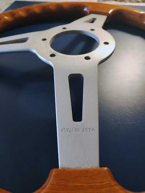 Volante ABARTH em madeira clássico