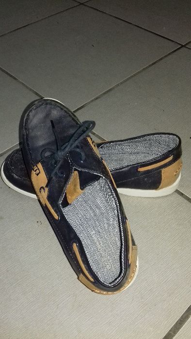 Sapatos zara rapaz n.36 muito pouco uso