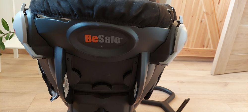 Fotelik samochodowy BEZPIECZNY  isofix Be Safe IZ