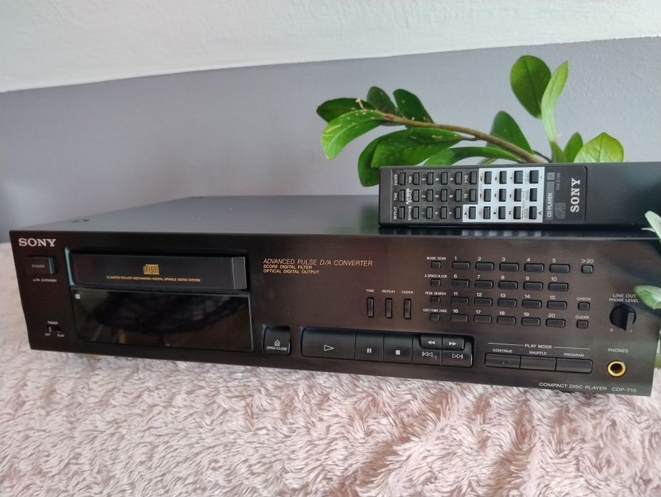 Odtwarzacz CD Sony cdp 715 z pilotem