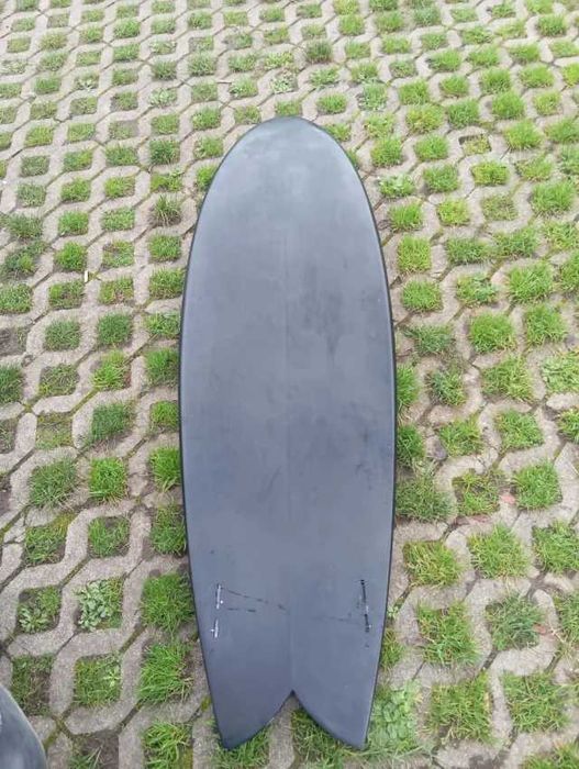 Prancha de Surf Fish 6'1 42L + Quilhas + Leash