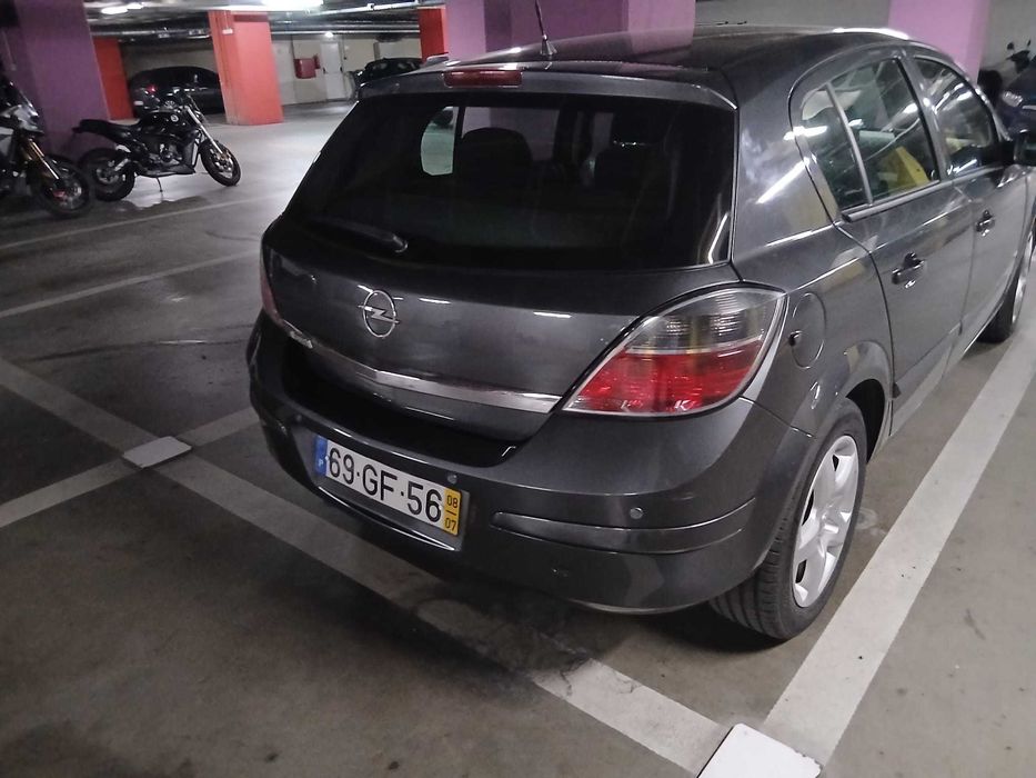 Opel Astra — fotografia 3