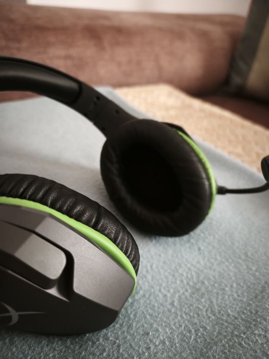 Headphones hyperx cloudx
STINGER