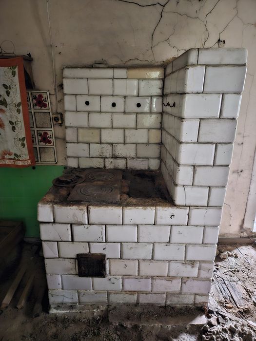 Biały piec kaflowy