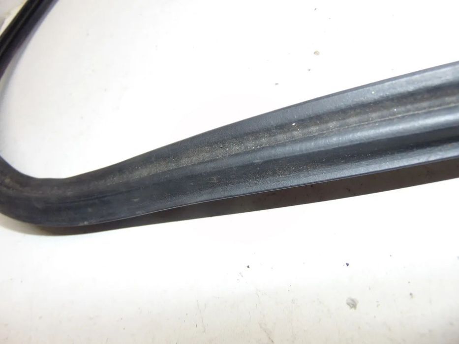 Nissan 100NX borracha mala