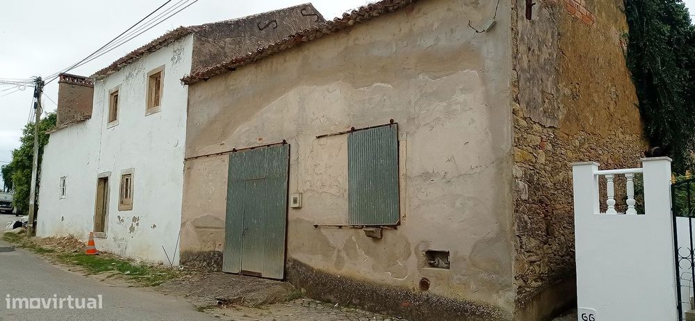 Moradia para Restaurar T3 Venda em Ventosa,Alenquer