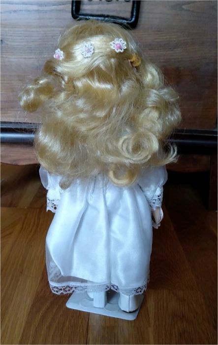 Noiva & Menina das Alianças - bonecas de porcelana